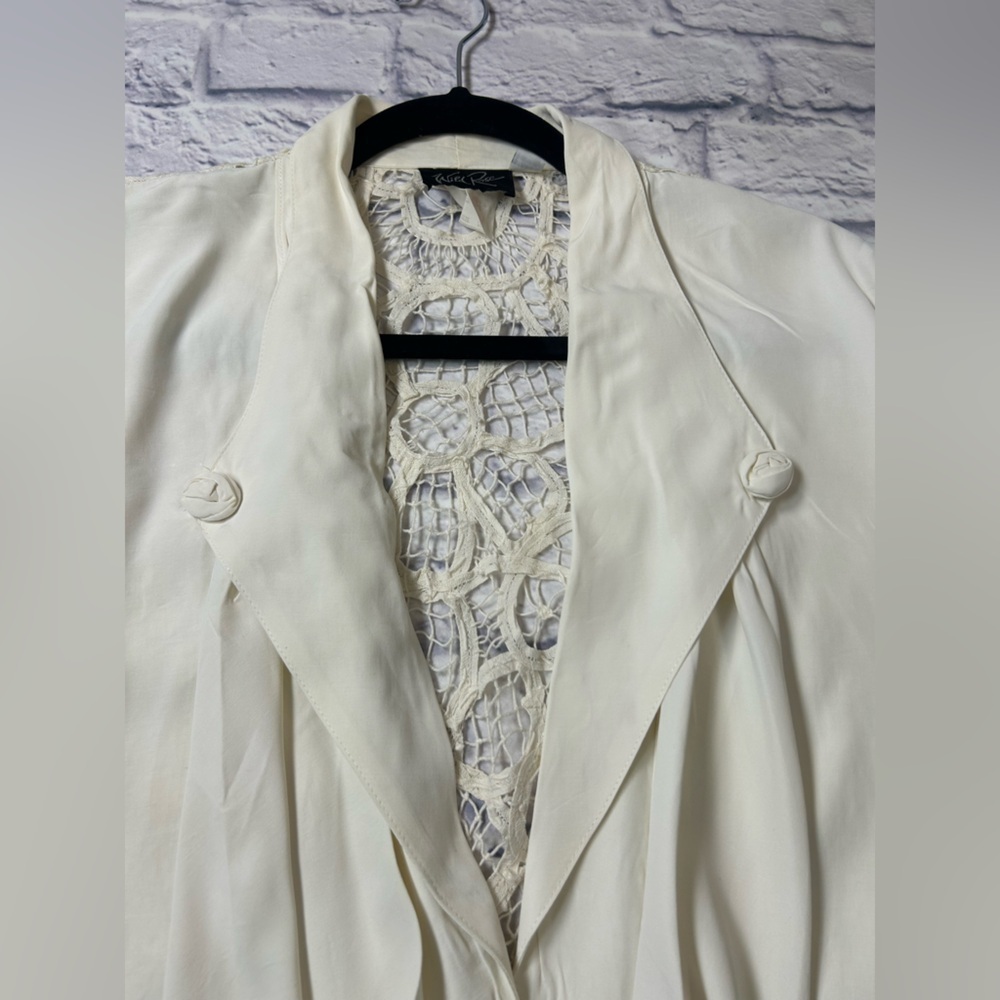 Vintage 90’s Wild Rose Cream Jacket with Lace Detail on the Back. Coquette. - Picture 7 of 11